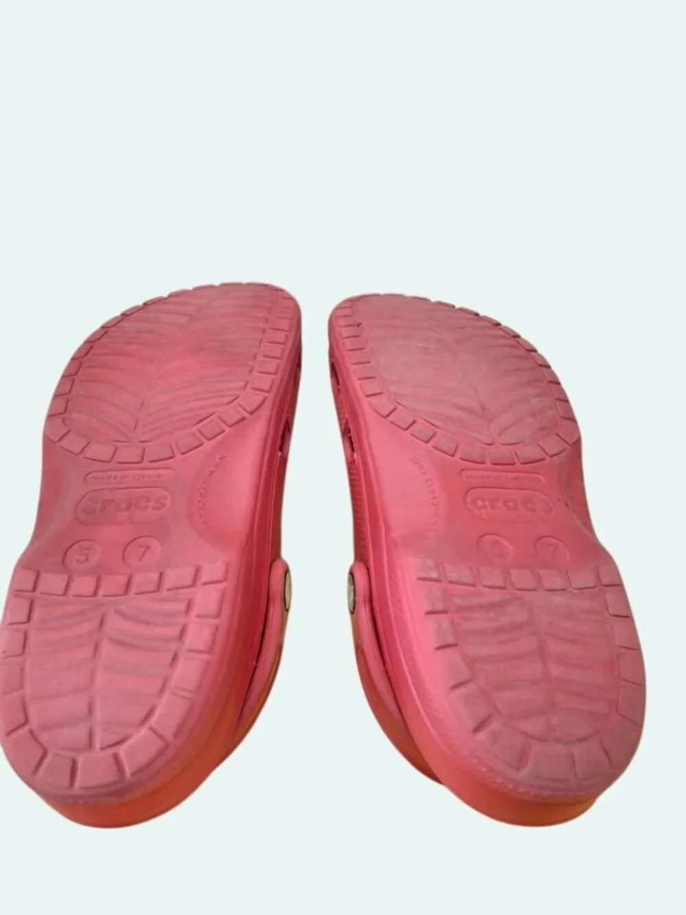 Crocs  Kids Red Clogs With Ice Cream Jibbitz Size 5/7 *SH1